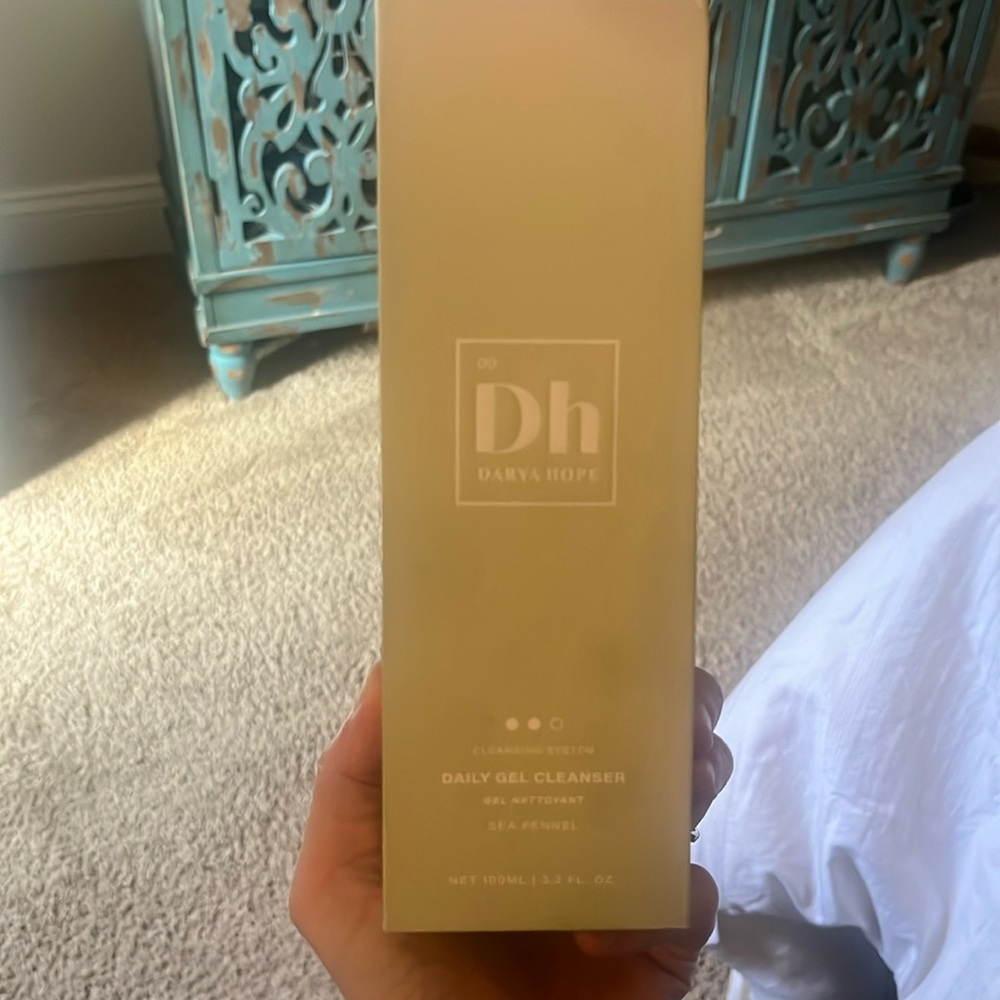 Dh Darya Hope Daily Gel Cleanser